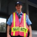 how much do security guards make