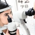 average optometrist salary