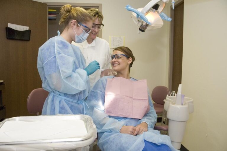 How to a Dental Hygienist